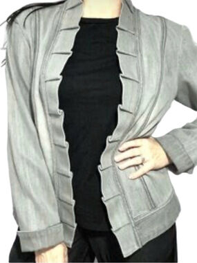 43. WOMENS CHICO’S 2/L DENIM JEANS JACKET